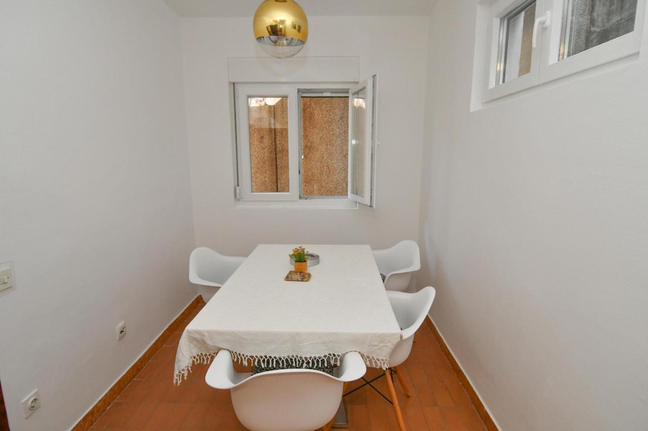 Duboka Apartmani Dora מראה חיצוני תמונה